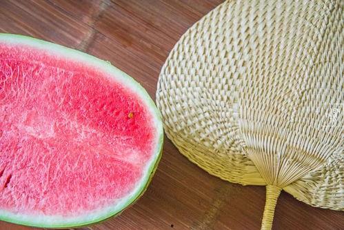 江阴网红吃瓜事件  第2张